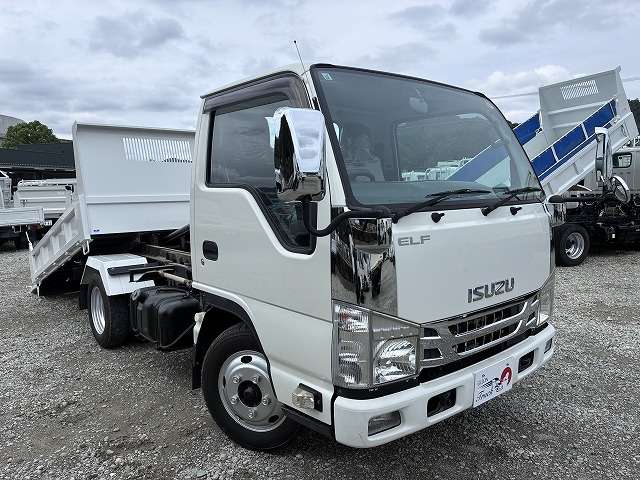 Isuzu Elf 3