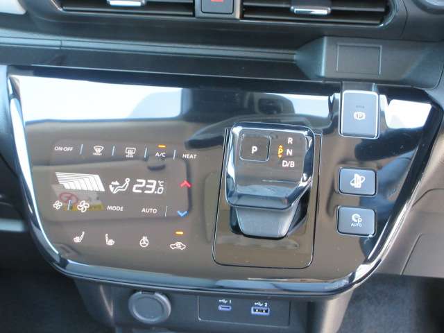Mitsubishi eK X EV 5