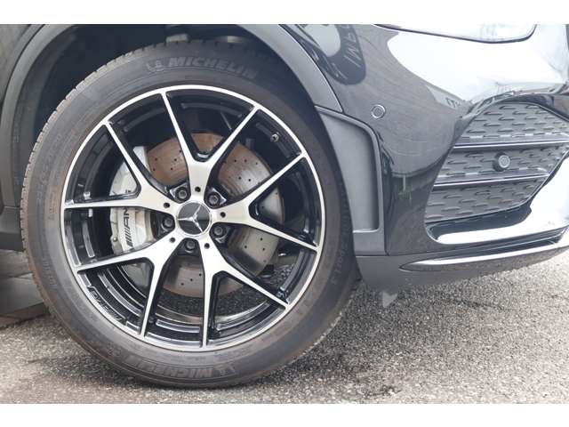 Mercedes-Benz GLC 10