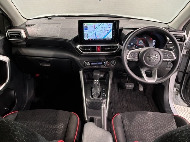 Daihatsu Rocky 8