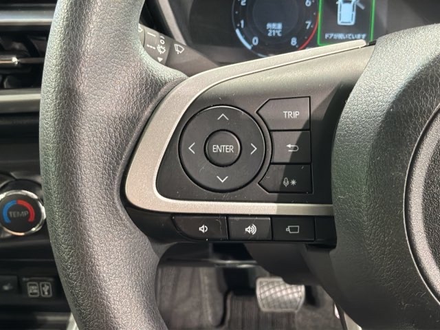 Daihatsu Rocky 9