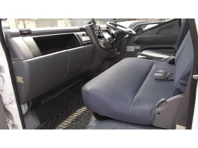 Mitsubishi Fuso Canter 8