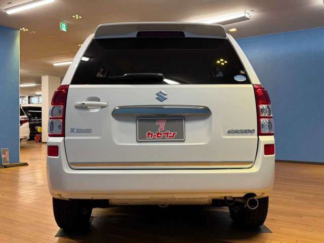 Suzuki Escudo 9