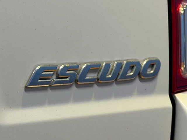 Suzuki Escudo 10