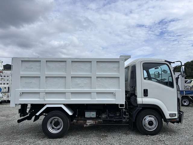 Isuzu Forward 12