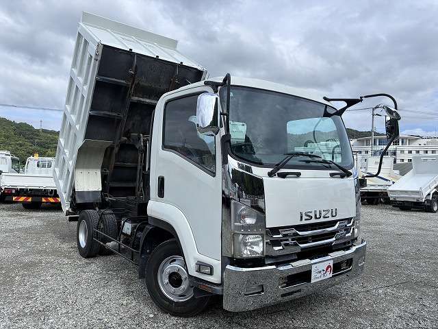 Isuzu Forward 3