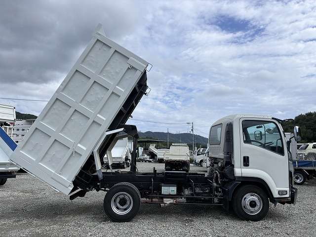 Isuzu Forward 5