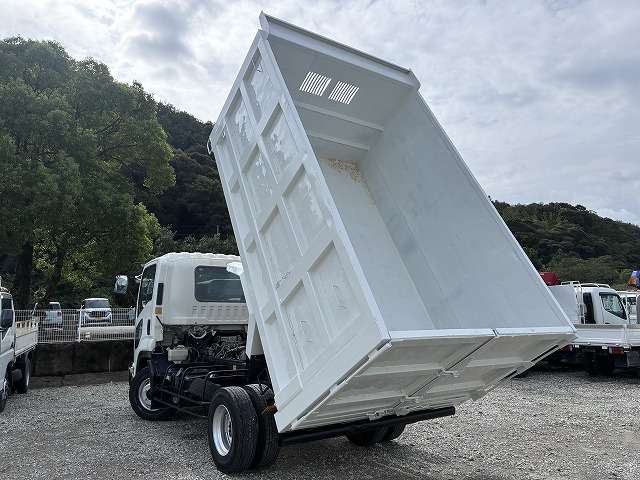 Isuzu Forward 6