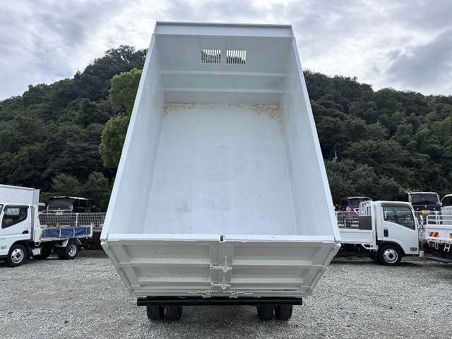 Isuzu Forward 7