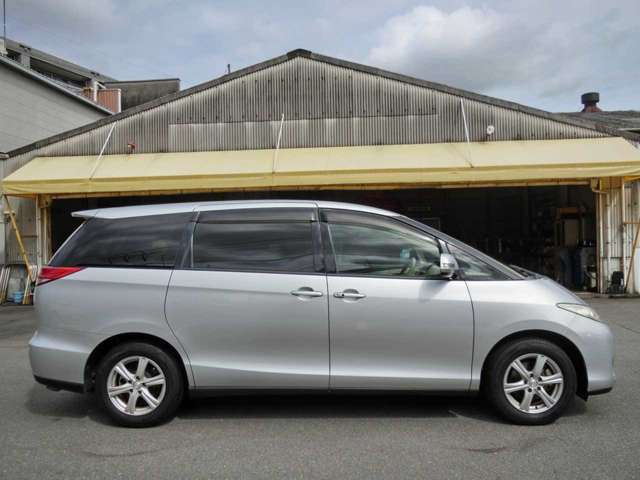 Toyota Estima 7