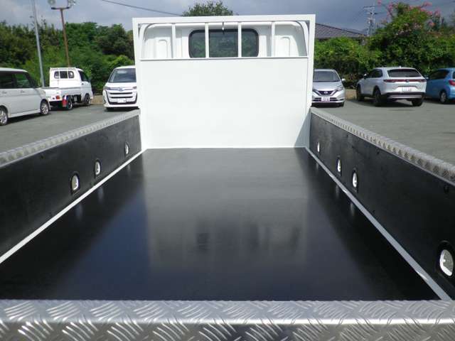 Mitsubishi Fuso Canter 11