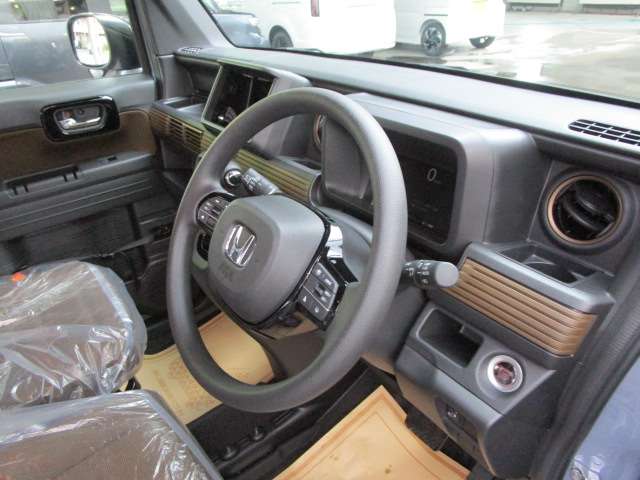 Honda N-VAN 11