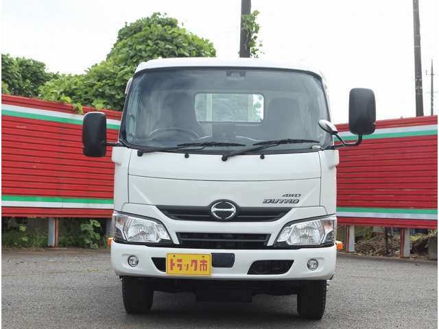 Hino Dutro 6