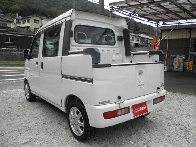 Daihatsu Hijet Deck Van 5