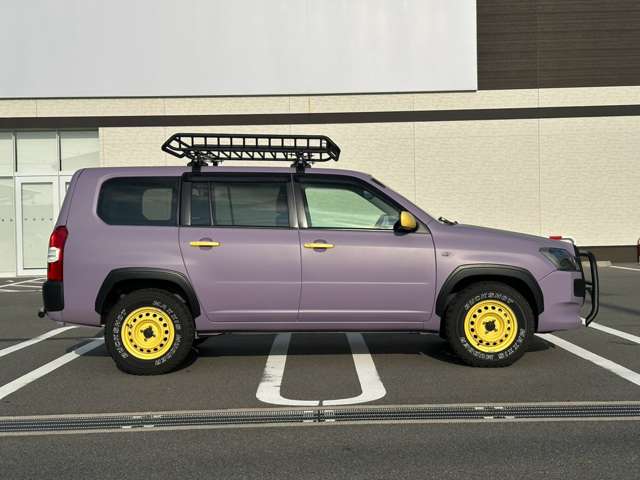 Toyota Succeed Van 11