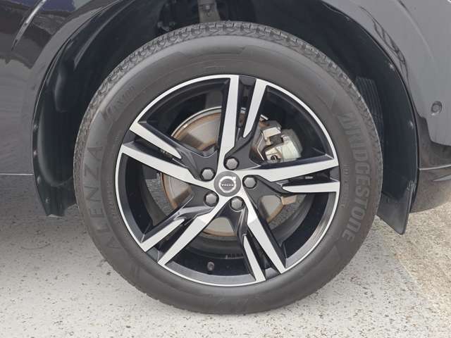 Volvo XC60 8