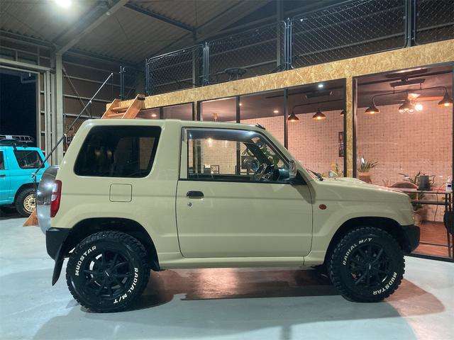 Mitsubishi Pajero Mini 7