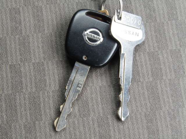 Nissan NV100 Clipper 6