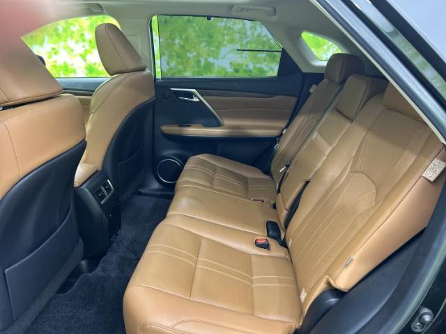 Lexus RX 9