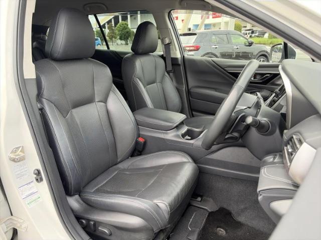 Subaru Legacy Outback 2