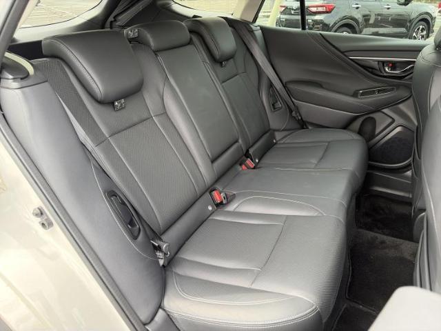 Subaru Legacy Outback 7