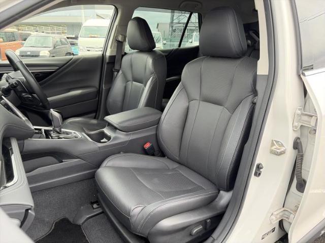 Subaru Legacy Outback 8