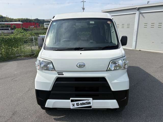 Daihatsu Hijet Cargo 9