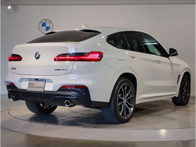 BMW X4 8