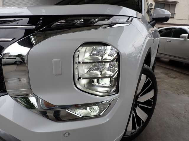 Mitsubishi Outlander 6