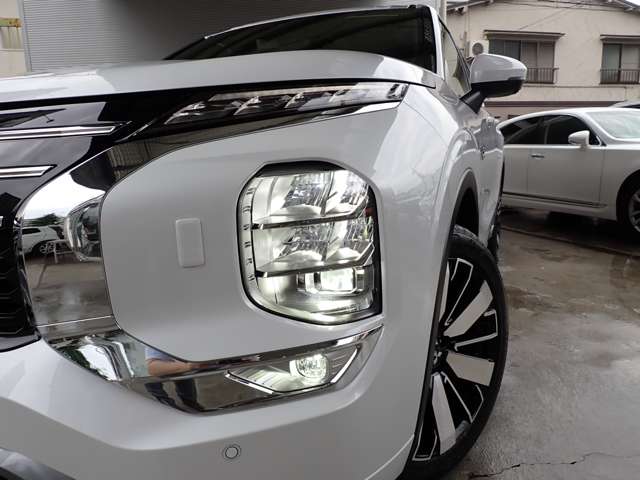 Mitsubishi Outlander 6