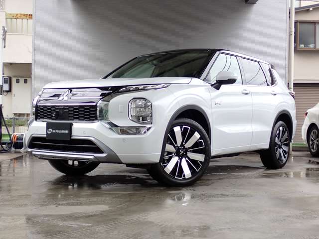 Mitsubishi Outlander 4