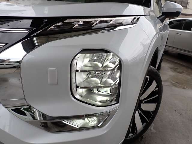 Mitsubishi Outlander 6