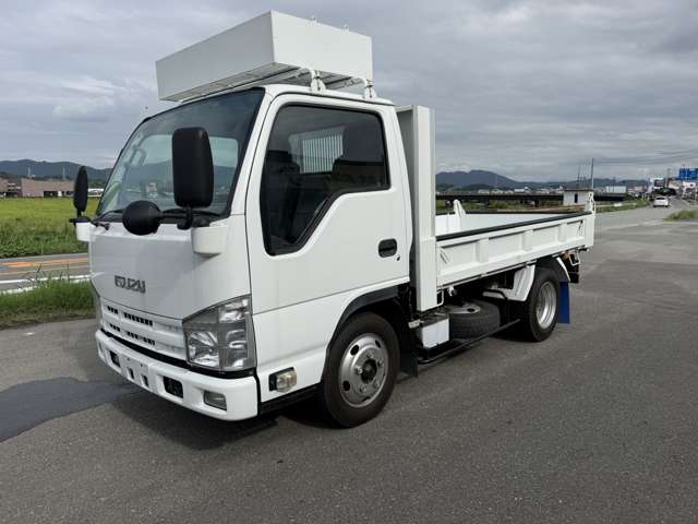 Isuzu Elf 2