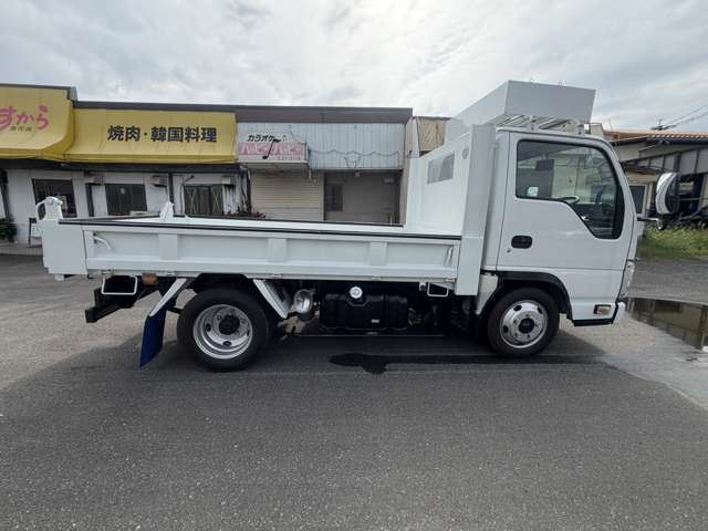 Isuzu Elf 4