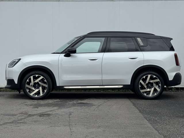 MINI Countryman 6
