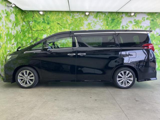 Toyota Alphard 5