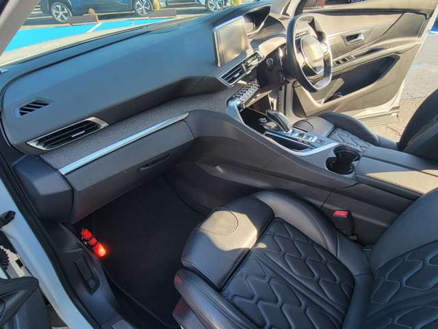 Peugeot 5008 11