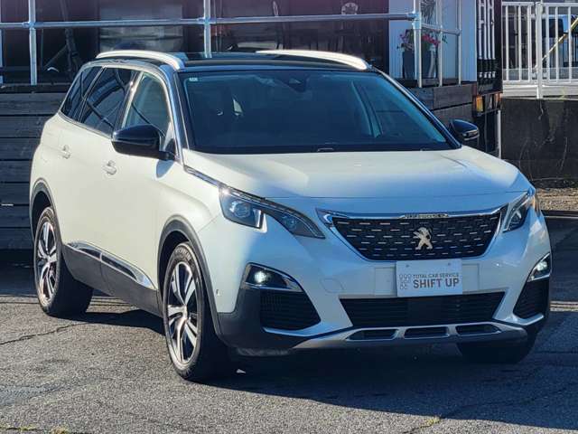 Peugeot 5008 4