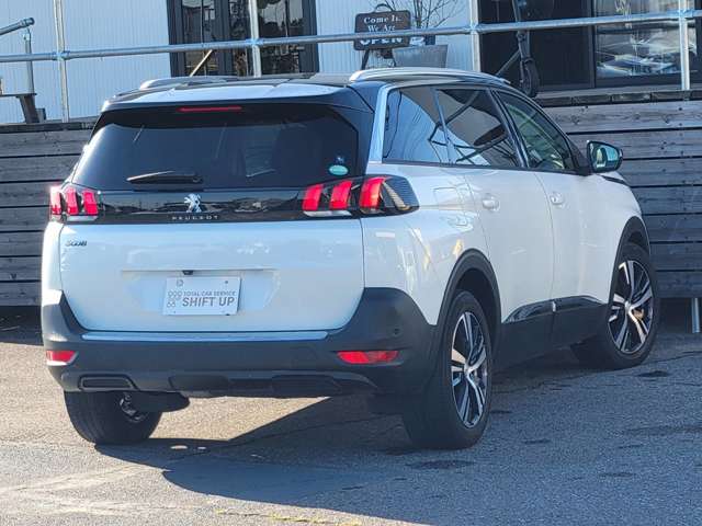 Peugeot 5008 6