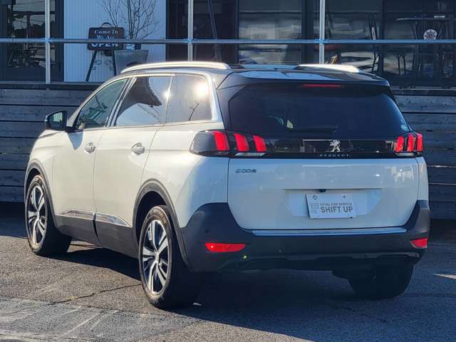 Peugeot 5008 8