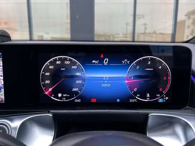 Mercedes-Benz GLB 7