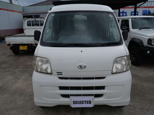 Daihatsu Hijet Cargo 3