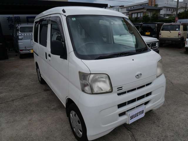 Daihatsu Hijet Cargo 4