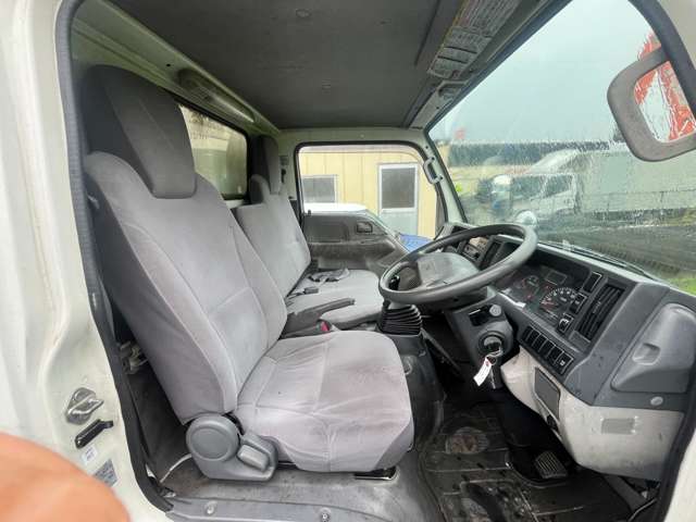 Isuzu Elf 3