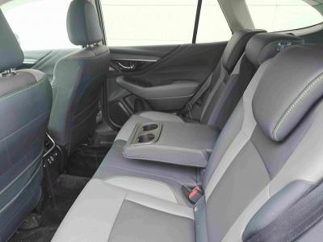 Subaru Legacy Outback 4