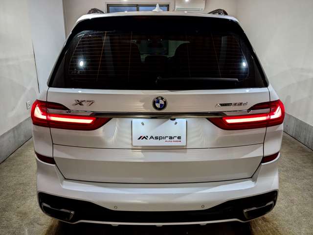 BMW X7 11