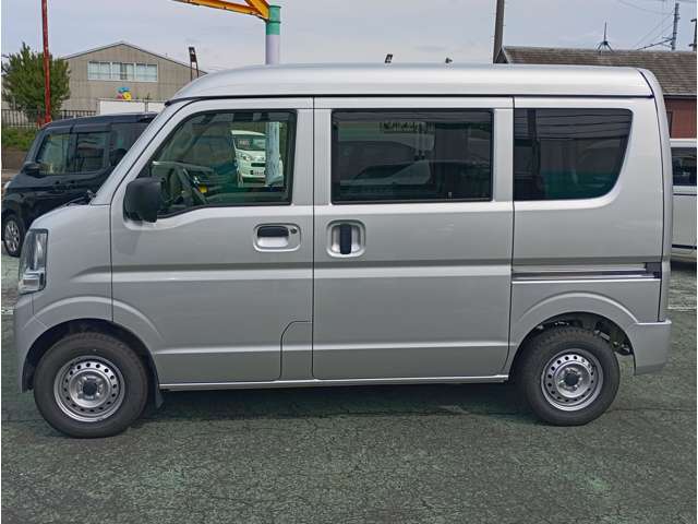 Mitsubishi Minicab Van 3