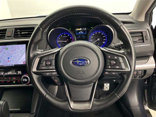 Subaru Legacy Outback 12