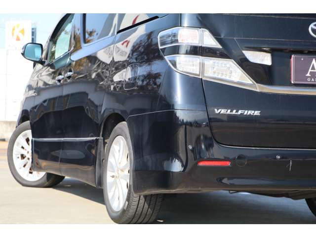 Toyota Vellfire 11
