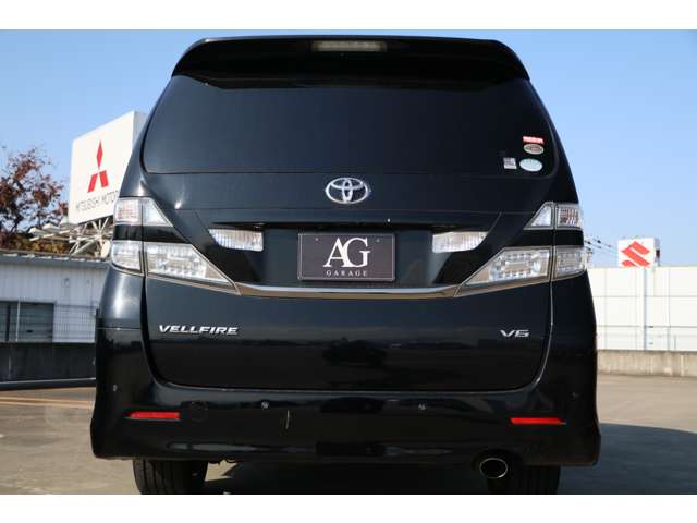 Toyota Vellfire 12
